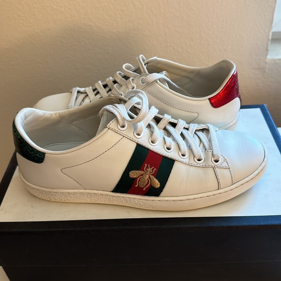 GUCCI Sneakers - Picture 2 of 6